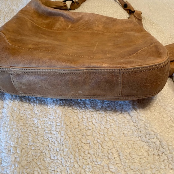 Beautiful Frye purse, never used, I paid the price it shows 398. - Picture 6 of 6